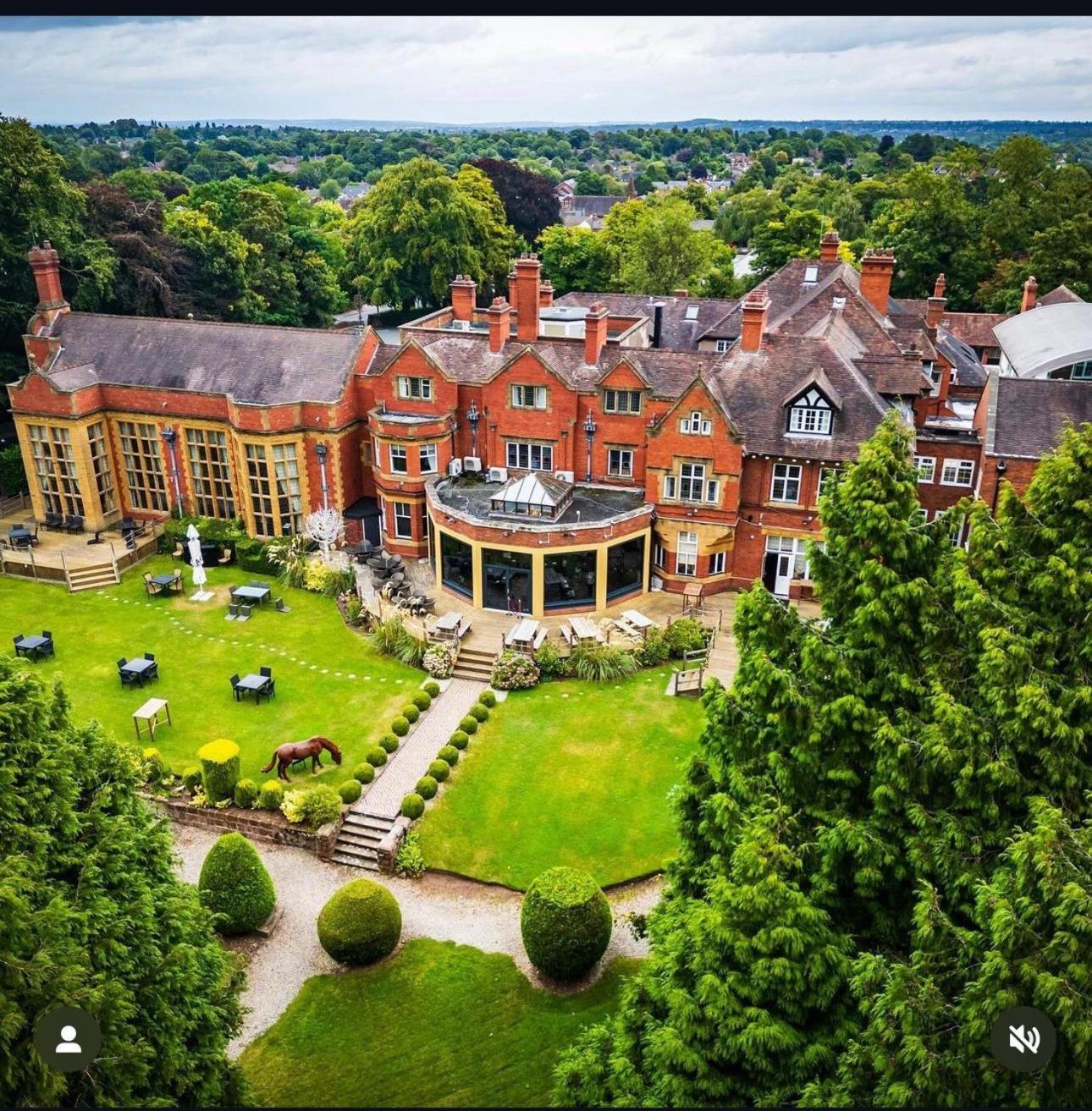 The Mount Country Manor Hotel & Golf Wolverhampton Exterior photo