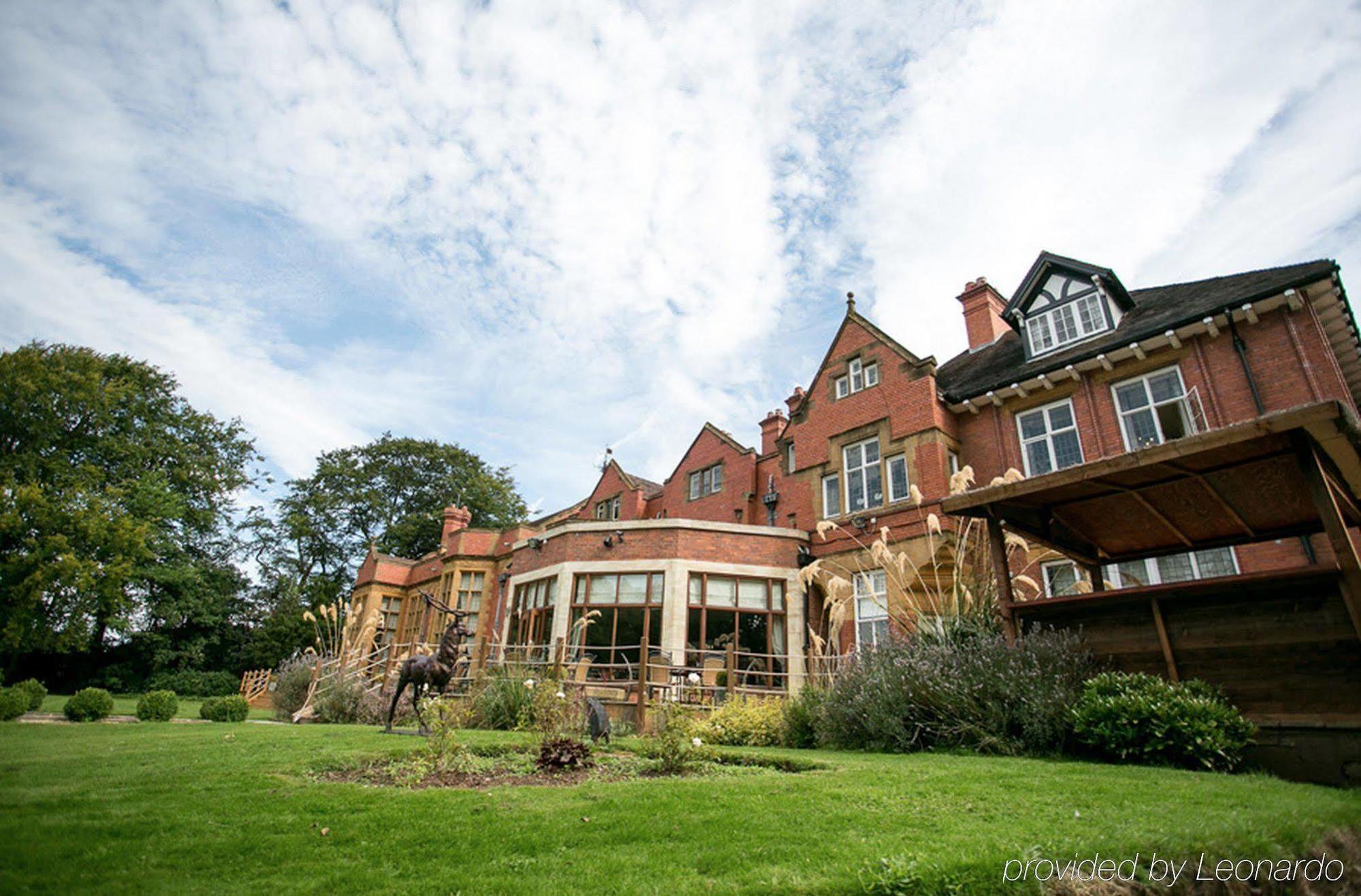 The Mount Country Manor Hotel & Golf Wolverhampton Exterior photo